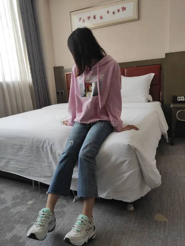 18禁激情|久久成人精品视频|露脸人妻|色呦呦呦呦